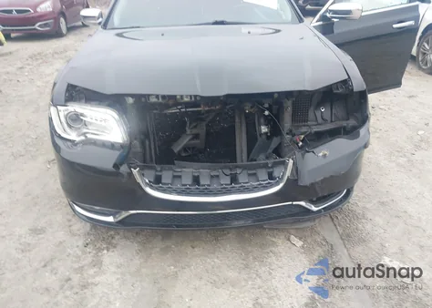 2016 Chrysler 300C z USA, uszkodzony, nr VIN 2C3CCAEG5GH320053